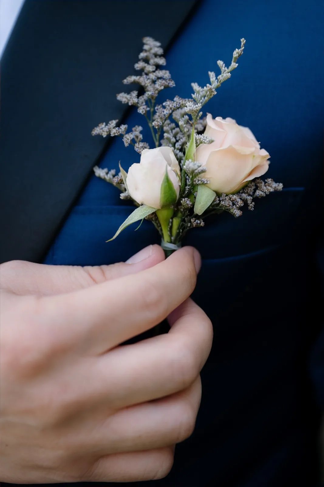Detalle del novio